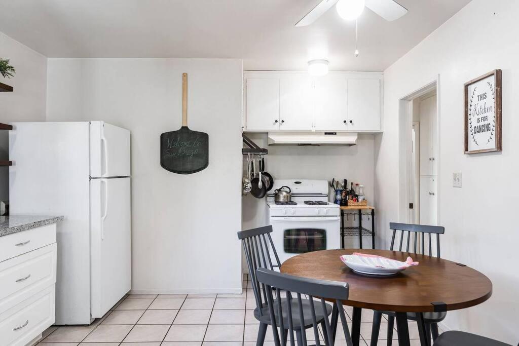 Casa Italia -2Br- Free Driveway Parking For 2 Cars Apartment Сан Диего Екстериор снимка